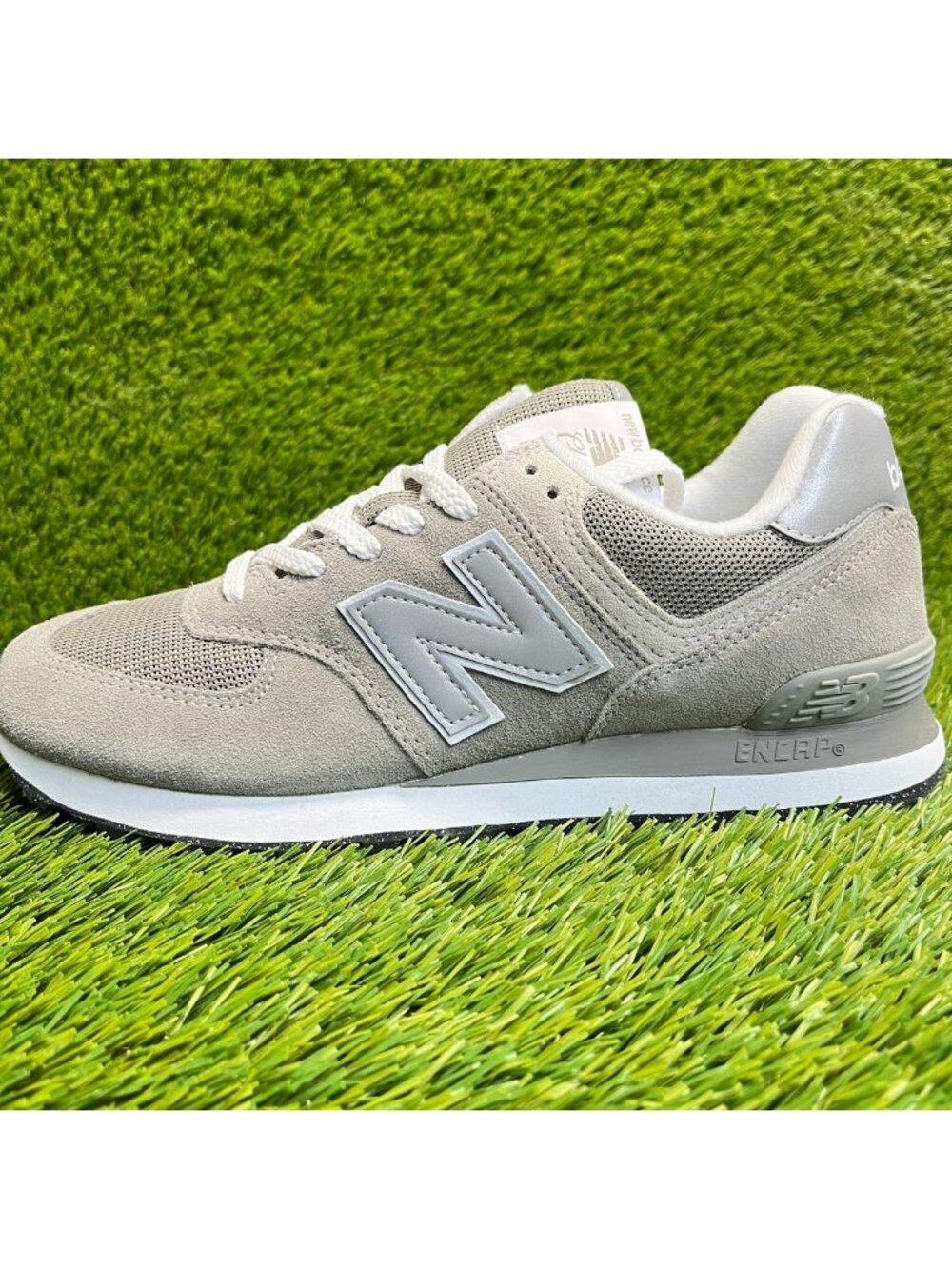 New Balance 574 Mens Size 8 Gray White Athletic Running Walking Shoes Sneakers - Picture 3 of 10